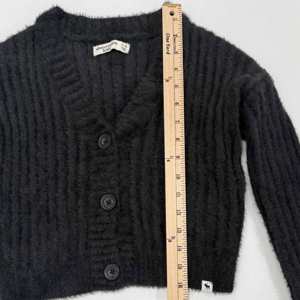 Abercrombie Kids Girls Black Fuzzy Eyelash Knit Cardigan Sweater Size 7/8 K53 - Picture 6 of 7